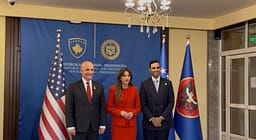 Kongresistët amerikanë shkojnë në Presidencë, takojnë Haxhiun Kongresistët amerikanë shkojnë në Presidencë, takojnë Haxhiun