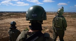 Netanyahu urdhëron ushtrinë izraelite të pushtojë 70% të Rripit të Gazës, duke shkelur marrëveshjen e armëpushimit Netanyahu urdhëron ushtrinë izraelite të pushtojë 70% të Rripit të Gazës, duke shkelur marrëveshjen e armëpushimit