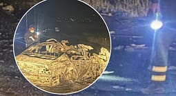 Shoferi i kamionit me targa kosovare humbi kontrollin dhe doli në kahun e kundërt, dalin detaje nga aksidenti me 4 të vdekur në Maqedoni Shoferi i kamionit me targa kosovare humbi kontrollin dhe doli në kahun e kundërt, dalin detaje nga aksidenti me 4 të vdekur në Maqedoni