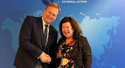 Sorenseni dhe Pierce diskutojnë vazhdimin e dialogut Kosovë–Serbi Sorenseni dhe Pierce diskutojnë vazhdimin e dialogut Kosovë–Serbi