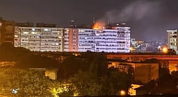 Rumania e akuzon Rusinë për “përshkallëzim” pasi droni godet një ndërtesë banimi Rumania e akuzon Rusinë për “përshkallëzim” pasi droni godet një ndërtesë banimi