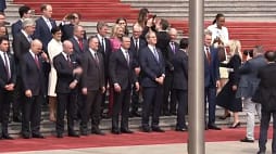 Bëhet viral momenti kur Elon Musk xhiron përreth gjatë takimit Trump-Xi Bëhet viral momenti kur Elon Musk xhiron përreth gjatë takimit Trump-Xi