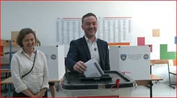 Molliqaj: Dalja masive në votime jetike për demokracinë Molliqaj: Dalja masive në votime jetike për demokracinë