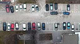 Komuna e Skenderajt fton qytetarët të rinovojnë kërkesat për shfrytëzimin e parkingjeve Komuna e Skenderajt fton qytetarët të rinovojnë kërkesat për shfrytëzimin e parkingjeve