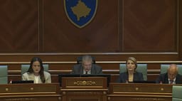 Nis seanca konstituive e Kuvendit, e kryeson Avni Dehari Nis seanca konstituive e Kuvendit, e kryeson Avni Dehari