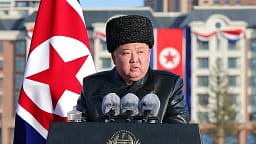 Kim Jong Un kërkon forcimin e mbrojtjes në vijën e frontit kundër “armikut kryesor” Kim Jong Un kërkon forcimin e mbrojtjes në vijën e frontit kundër “armikut kryesor”