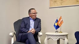 Hamza njofton për takimin me kreun e Nismës: Po Fatmir Limaj do ta mbështes PDK’në në zgjedhjet e 7 qershorit dhe jo vetëm Hamza njofton për takimin me kreun e Nismës: Po Fatmir Limaj do ta mbështes PDK’në në zgjedhjet e 7 qershorit dhe jo vetëm
