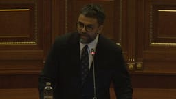 Behrami: Pas 27 vjetësh, pasardhësit e komunistëve në Qeverinë Kurti kanë filluar procesin e lustrimit ndaj brezit të luftës Behrami: Pas 27 vjetësh, pasardhësit e komunistëve në Qeverinë Kurti kanë filluar procesin e lustrimit ndaj brezit të luftës