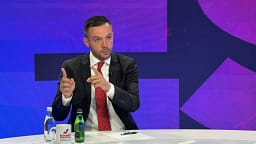 “Kurgjë s’ka bo – një projekt nuk është në gjendje me e përmend, një investim të huaj”, Arian Tahiri: Meqë e varfëroi popullin, vazhdoi me e përça “Kurgjë s’ka bo – një projekt nuk është në gjendje me e përmend, një investim të huaj”, Arian Tahiri: Meqë e varfëroi popullin, vazhdoi me e përça