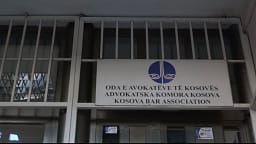 Oda e Avokatëve ngre alarmin për zvarritjet në trajtimin e ankesave për paraburgim Oda e Avokatëve ngre alarmin për zvarritjet në trajtimin e ankesave për paraburgim