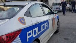 Konsiderohet me rrezikshmëri të lartë, Gjykata lë në burg 44-vjeçarin në Durrës, përplasi makinën e policisë nën ndikimin e alkoolit Konsiderohet me rrezikshmëri të lartë, Gjykata lë në burg 44-vjeçarin në Durrës, përplasi makinën e policisë nën ndikimin e alkoolit