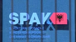 Të akuzuar për trafik ndërkombëtar kokaine dhe pastrim parash, SPAK godet grupin kriminal, dërgohen në gjyq 24 persona Të akuzuar për trafik ndërkombëtar kokaine dhe pastrim parash, SPAK godet grupin kriminal, dërgohen në gjyq 24 persona