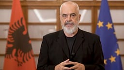 Rama me sqarim për mediat italiane pas deklaratës së Hoxhës: Marrëveshja do të vazhdojë për aq kohë sa vendi fqinj do Rama me sqarim për mediat italiane pas deklaratës së Hoxhës: Marrëveshja do të vazhdojë për aq kohë sa vendi fqinj do