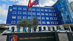 Plagoset me thikë 42-vjeçari në Sarandë, transportohet me urgjencë në spital Plagoset me thikë 42-vjeçari në Sarandë, transportohet me urgjencë në spital
