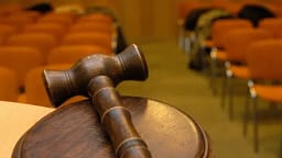 Gjermani: Shpallet i pafajshëm burri që e quajti një kryeministër rajonal “prostitutë e rublës” Gjermani: Shpallet i pafajshëm burri që e quajti një kryeministër rajonal “prostitutë e rublës”