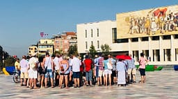 Mbi 2.5 milionë turistë vizituan Shqipërinë në katër muaj, gati gjysma nga Kosova Mbi 2.5 milionë turistë vizituan Shqipërinë në katër muaj, gati gjysma nga Kosova