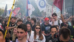 Studentët në Serbi: Nga protestat kundër qeverisë te narrativat nacionaliste për Kosovën Studentët në Serbi: Nga protestat kundër qeverisë te narrativat nacionaliste për Kosovën