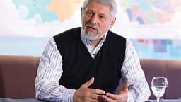Jakimovski për protestën e studentëve: Pas saj qëndron një parti politike, më penguan thirrjet për UÇK-në Jakimovski për protestën e studentëve: Pas saj qëndron një parti politike, më penguan thirrjet për UÇK-në