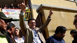 Presidenti bolivian kërcënon me gjendje të jashtëzakonshme për shkak të protestave masive Presidenti bolivian kërcënon me gjendje të jashtëzakonshme për shkak të protestave masive