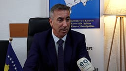 Komunat paralajmërojnë protesta: Mbi 344 milionë euro humbje nga kontrata kolektive Komunat paralajmërojnë protesta: Mbi 344 milionë euro humbje nga kontrata kolektive
