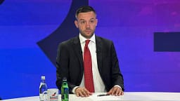 Tahiri: Kurti edhe emrin e partisë e la mbi kauzën “jo negociata, Vetëvendosje”, e braktisi sapo mori pushtetin Tahiri: Kurti edhe emrin e partisë e la mbi kauzën “jo negociata, Vetëvendosje”, e braktisi sapo mori pushtetin