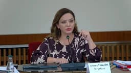 Referendumi për Berishën, mbi 19 mijë anëtarë votuan deri në orën 13:00, pjesëmarrja rreth 37% Referendumi për Berishën, mbi 19 mijë anëtarë votuan deri në orën 13:00, pjesëmarrja rreth 37%