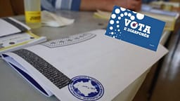 KQZ përfundon shqyrtimin e aplikimeve për votim jashtë vendit, aprovohen rreth 132 mijë votues nga diaspora KQZ përfundon shqyrtimin e aplikimeve për votim jashtë vendit, aprovohen rreth 132 mijë votues nga diaspora