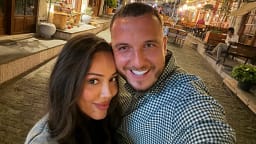 Mozzik uron Lotinën për ditëlindje me një dedikim romantik: U plakshim bashkë Mozzik uron Lotinën për ditëlindje me një dedikim romantik: U plakshim bashkë