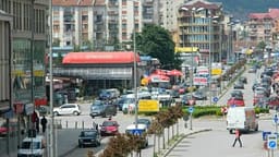 Tetova përgatitet për ardhjen e mërgimtarëve, forcohen masat për trafik dhe siguri Tetova përgatitet për ardhjen e mërgimtarëve, forcohen masat për trafik dhe siguri