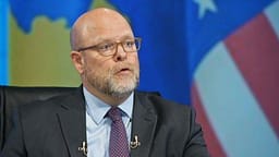 Hovenier: Nëse Kosova s’i përgjigjet ofertës së Trumpit për gazin, SHBA-ja mund të humbasë interesin për të Hovenier: Nëse Kosova s’i përgjigjet ofertës së Trumpit për gazin, SHBA-ja mund të humbasë interesin për të