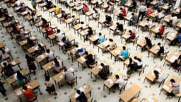 Mbi 14,500 maturantë sot do të testohen në provimin e parë të maturës Mbi 14,500 maturantë sot do të testohen në provimin e parë të maturës