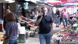 Fasulja deri në 6 euro për kilogram, qytetarët dhe ekspertët paralajmërojnë për pasojat e inflacionit Fasulja deri në 6 euro për kilogram, qytetarët dhe ekspertët paralajmërojnë për pasojat e inflacionit