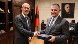 Policia shqiptare dhe ajo italiane thellojnë bashkëpunimin në luftën kundër krimit Policia shqiptare dhe ajo italiane thellojnë bashkëpunimin në luftën kundër krimit
