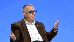 Enver Hasani: Haxhiu si u.d e Presidentit nuk mund ta mandatojë kryeministrin e ri Enver Hasani: Haxhiu si u.d e Presidentit nuk mund ta mandatojë kryeministrin e ri