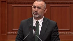 Protestat/ Ulsi Manja: S’ka hajvanllëk më të madh se sa të vish nga Kosova për të rrëzuar qeverinë në Tiranë, Kurti pse nuk distancohet? Protestat/ Ulsi Manja: S’ka hajvanllëk më të madh se sa të vish nga Kosova për të rrëzuar qeverinë në Tiranë, Kurti pse nuk distancohet?