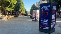 Fushata serbe në Kosovë mes Kurtit, Vuçiqit, protestave në Serbi Fushata serbe në Kosovë mes Kurtit, Vuçiqit, protestave në Serbi