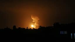 Izraeli sulm ndaj tendave të civilëve të zhvendosur në Gaza, një palestinez i vrarë dhe 16 të plagosur Izraeli sulm ndaj tendave të civilëve të zhvendosur në Gaza, një palestinez i vrarë dhe 16 të plagosur