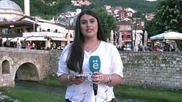 Gazetarja e Tëvë1 sjell atmosferën e Prizrenit, një ditë para zgjedhjeve Gazetarja e Tëvë1 sjell atmosferën e Prizrenit, një ditë para zgjedhjeve
