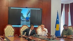 Morina zbulon detaje: Të arrestuarit për Reçakun dyshohet se ishin pjesë e njësive speciale serbe Morina zbulon detaje: Të arrestuarit për Reçakun dyshohet se ishin pjesë e njësive speciale serbe