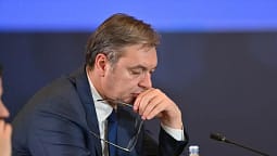 Akuzat për lidhje të politikës serbe me krimin e organizuar, gazetarët dhe ekspertët: Shteti i ndërthurur me botën kriminale Akuzat për lidhje të politikës serbe me krimin e organizuar, gazetarët dhe ekspertët: Shteti i ndërthurur me botën kriminale