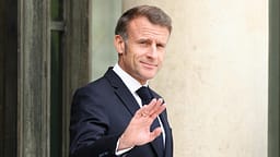 Macron mbërrin në Damask si udhëheqësi i parë perëndimor që viziton Sirinë pas Assadit Macron mbërrin në Damask si udhëheqësi i parë perëndimor që viziton Sirinë pas Assadit