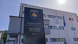 I riu që vrau aksidentalisht babanë në Deçan ndalohet për 48 orë, Prokuroria jep detaje I riu që vrau aksidentalisht babanë në Deçan ndalohet për 48 orë, Prokuroria jep detaje