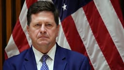 Trump emëron Jay Clayton në krye të Inteligjencës Kombëtare të SHBA-së Trump emëron Jay Clayton në krye të Inteligjencës Kombëtare të SHBA-së