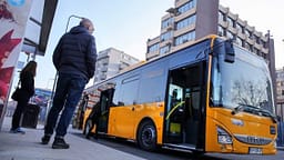 Supremja refuzon kërkesën e VV-së për pezullimin e çmimit të ri të biletave në Prishtinë Supremja refuzon kërkesën e VV-së për pezullimin e çmimit të ri të biletave në Prishtinë