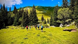 Kusari-Lila: Kosova, me malet dhe bukuritë e saj natyrore, ka hyrë në itineraret e vizitorëve evropianë Kusari-Lila: Kosova, me malet dhe bukuritë e saj natyrore, ka hyrë në itineraret e vizitorëve evropianë