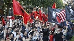 “Shqiptaria është me Shkupin!”, protestë në Tiranë në mbështetje të studentëve shqiptarë në RMV “Shqiptaria është me Shkupin!”, protestë në Tiranë në mbështetje të studentëve shqiptarë në RMV