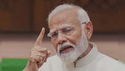 Kryeministri indian zvogëlon numrin e makinave në autokolonën tij për të kursyer karburant Kryeministri indian zvogëlon numrin e makinave në autokolonën tij për të kursyer karburant