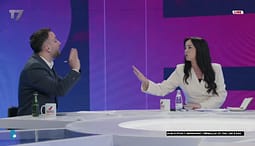 “Qetësohu – Kallxoma definicionin e së majtës”/ Deklarata e Fejzës për dallimet ideologjike shkakton reagime në studio – Përplasja me Paris Gurin “Qetësohu – Kallxoma definicionin e së majtës”/ Deklarata e Fejzës për dallimet ideologjike shkakton reagime në studio – Përplasja me Paris Gurin