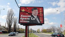 The Geopost: Ndryshe nga rajoni, Kosova s’bie pre e ndikimit kinez – ndikuan sanksionet e Qeverisë ndaj kompanive dhe produkteve nga Kina The Geopost: Ndryshe nga rajoni, Kosova s’bie pre e ndikimit kinez – ndikuan sanksionet e Qeverisë ndaj kompanive dhe produkteve nga Kina