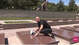 “Isha duke e bartur shokun tim e s’e dija”-rrëfime prekëse për dëshmorin Muhamet Kabashi “Isha duke e bartur shokun tim e s’e dija”-rrëfime prekëse për dëshmorin Muhamet Kabashi